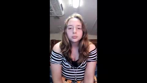 jackie20032005 online show from 12, 4, 2026