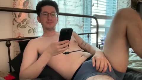 Snapshot of jacksonthesub chatting on 4, 5, 2026 JacksonTheSub online show from 4, 5, 2026