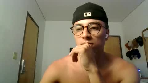 Snapshot of jackstrongof chatting on 19, 6, 2026 ImZacharyTyler online show from 19, 6, 2026