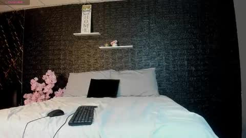 jacky_wolf1 online show from 22, 4, 2026