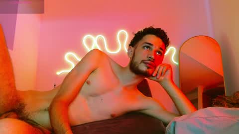 JACOB  ROBIN online show from 24, 1, 2025