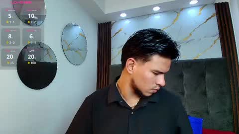 Jacob Wolf online show from 8, 7, 2026