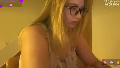 Snapshot of jacywinslat chatting on 16, 5, 2026 jacywinslat online show from 16, 5, 2026