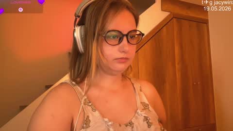 Snapshot of jacywinslat chatting on 19, 5, 2026 jacywinslat online show from 19, 5, 2026