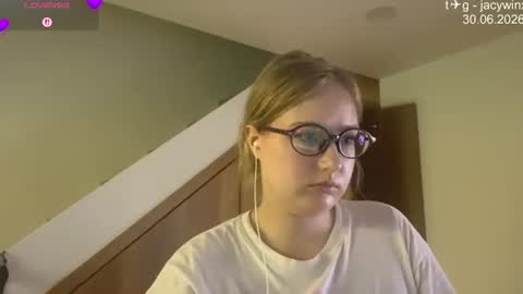 jacywinslat online show from 30, 6, 2026