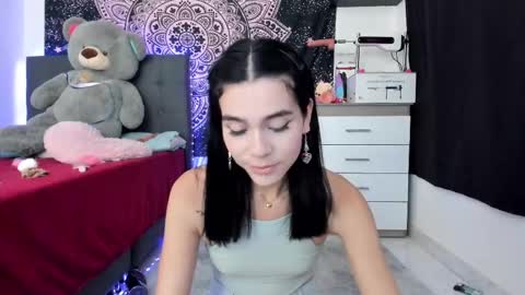   online show from 25, 2, 2025