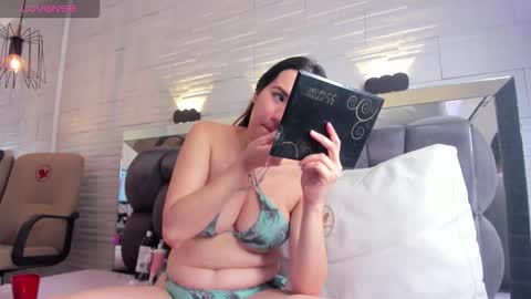  JADE  online show from 5, 2, 2026