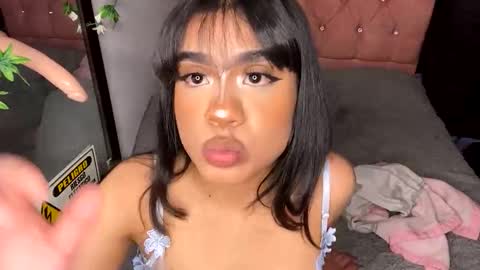 Snapshot of jade_littlee_ chatting on 5, 11, 2025 jade online show from 5, 11, 2025