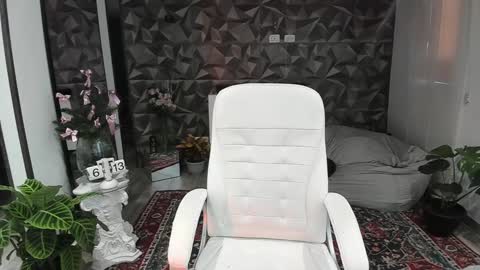 Jade  independent model online show from 8, 12, 2024