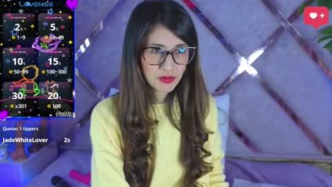 jade white  online show from 24, 3, 2026