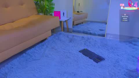 jadee__ online show from 20, 9, 2025