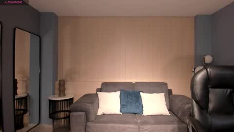 JADE EVANS online show from 16, 2, 2026