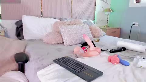 Jadeh online show from 12, 3, 2025