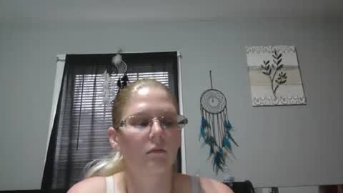 JadeLuv online show from 10, 1, 2026