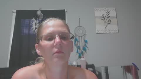JadeLuv online show from 11, 6, 2026