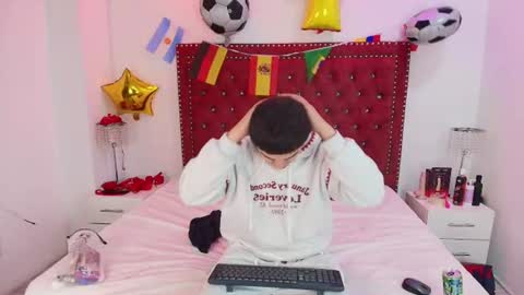 Jaden and Sofia  online show from 8, 7, 2026