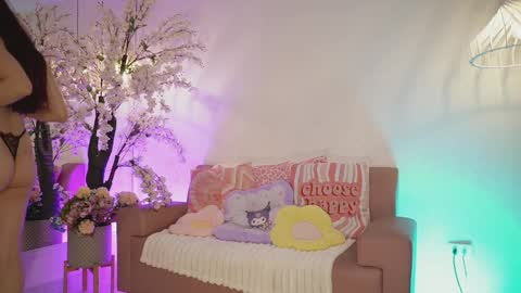 Jade Summer online show from 10, 9, 2025