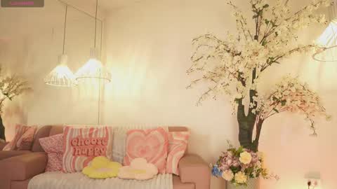 Jade Summer online show from 6, 11, 2025