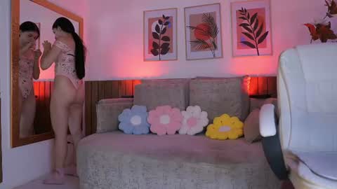 Jade Summer online show from 21, 7, 2026