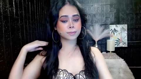 Jade online show from 6, 12, 2024