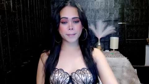 Jade online show from 11, 12, 2024