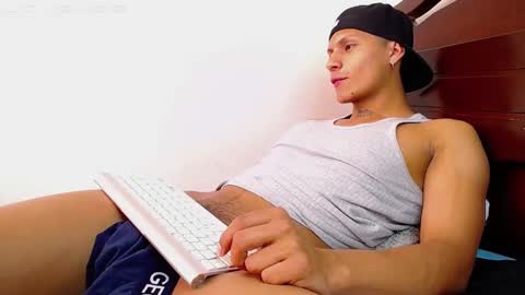 Snapshot of jahn_ashford1 chatting on 13, 12, 2024 jahn_ashford1 online show from 13, 12, 2024