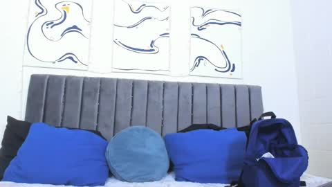 Hi guys im new 3 online show from 9, 2, 2025