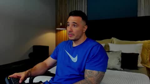 Snapshot of jakestone_1 chatting on 5, 11, 2025 jakestone_1 online show from 5, 11, 2025