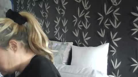 JAKKI LOUISE pornstar online show from 18, 11, 2025