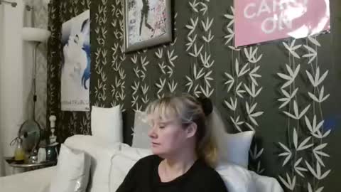 JAKKI LOUISE pornstar online show from 23, 11, 2025