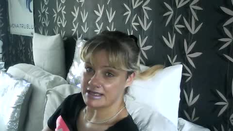 JAKKI LOUISE pornstar online show from 15, 7, 2026