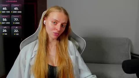 Snapshot of jam_cream chatting on 13, 7, 2026 Sofia online show from 13, 7, 2026