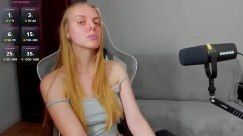 Snapshot of jam_cream chatting on 18, 7, 2026 Sofia online show from 18, 7, 2026