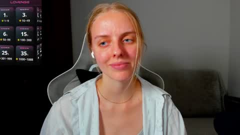 Snapshot of jam_cream chatting on 24, 7, 2026 Sofia online show from 24, 7, 2026