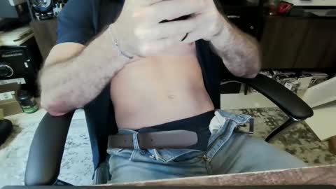 Snapshot of james484444 chatting on 9, 6, 2026 james484444 online show from 9, 6, 2026
