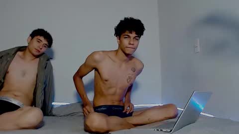 Snapshot of james_dreams_ chatting on 9, 12, 2024 James online show from 9, 12, 2024