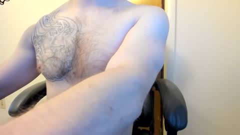 Snapshot of jamesaka1 chatting on 7, 11, 2025 James online show from 7, 11, 2025