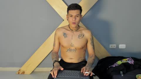 Snapshot of jamesinked_ chatting on 10, 12, 2024 Jamesinked online show from 10, 12, 2024