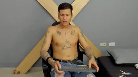 Snapshot of jamesinked_ chatting on 14, 12, 2024 Jamesinked online show from 14, 12, 2024