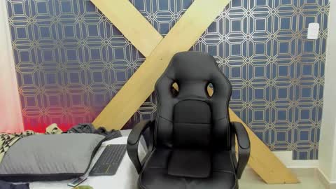 Snapshot of jamesinked_ chatting on 2, 1, 2025 Jamesinked online show from 2, 1, 2025