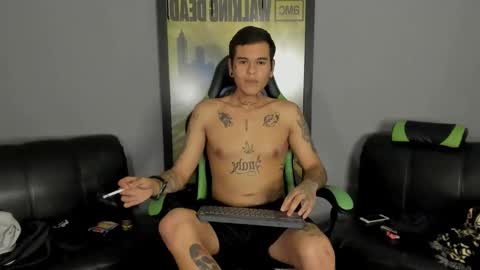 Snapshot of jamesinked_ chatting on 5, 3, 2025 Jamesinked online show from 5, 3, 2025