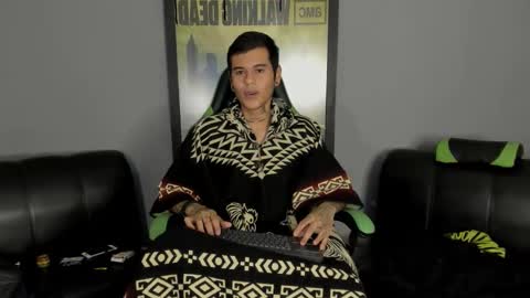 Snapshot of jamesinked_ chatting on 8, 3, 2025 Jamesinked online show from 8, 3, 2025