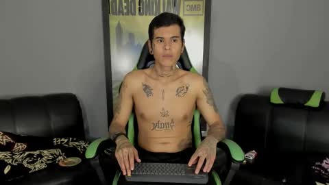 Snapshot of jamesinked_ chatting on 9, 3, 2025 Jamesinked online show from 9, 3, 2025