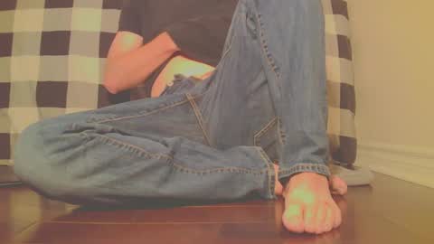 Snapshot of jamesknight57 chatting on 23, 11, 2025 James online show from 23, 11, 2025