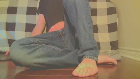 Snapshot of jamesknight57 chatting on 21, 12, 2025 James online show from 21, 12, 2025