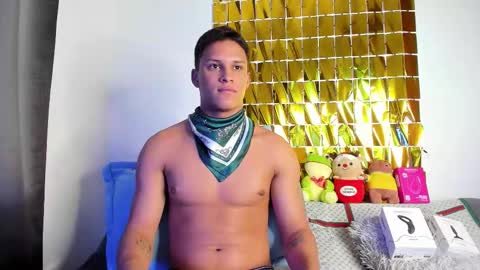 Snapshot of jamesowenn chatting on 18, 12, 2025 James Owenn online show from 18, 12, 2025