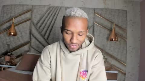 Snapshot of jamesparck chatting on 12, 2, 2025 James online show from 12, 2, 2025