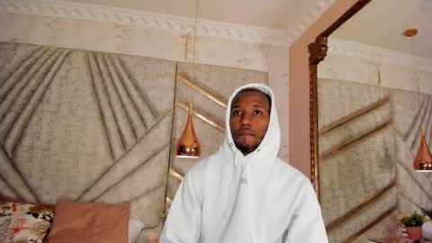 Snapshot of jamesparck chatting on 5, 3, 2025 James online show from 5, 3, 2025