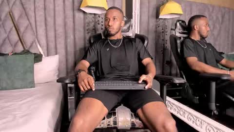 Snapshot of jamesparck chatting on 2, 3, 2026 James online show from 2, 3, 2026