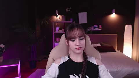 jamie_chung online show from 4, 11, 2025